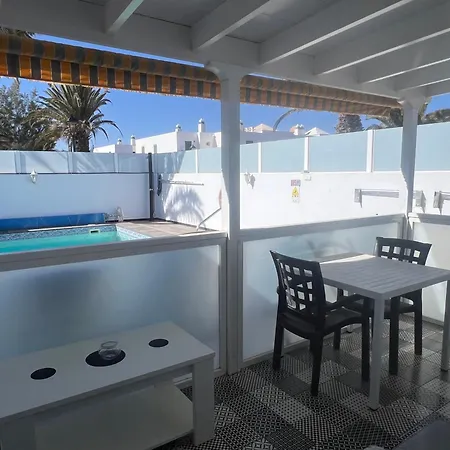 Casa Swn-Y-Mor, Two Bedroom Apartment With Private Pool Costa Teguise Exterior photo