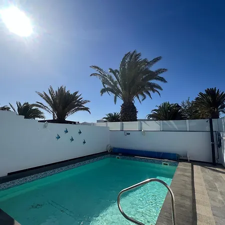 Casa Swn-Y-Mor, Two Bedroom Apartment With Private Pool Costa Teguise Exterior photo